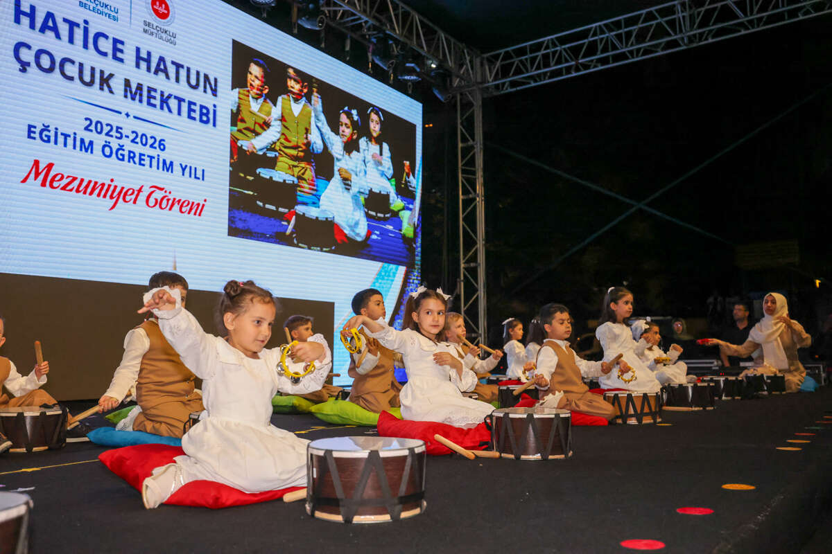 Konya’da Kur’an-ı Kerim ışığında 130 minik yetişti 2
